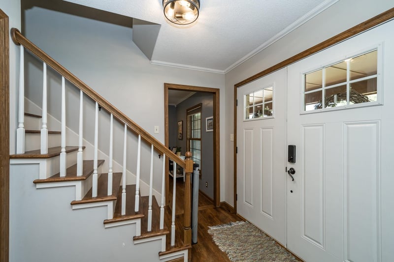 463 3rd St SW, Blooming Prairie, MN 55917