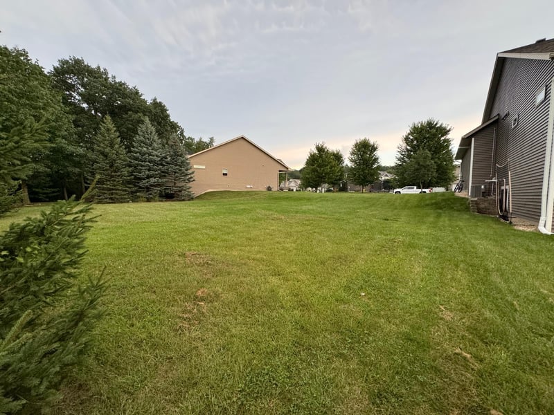 2620 Oak Lawn Dr, Northfield, MN 55057