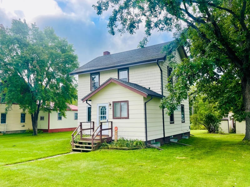 102 South Ave, Marble, MN 55764