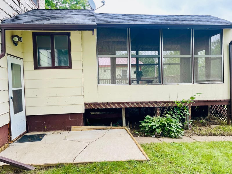 102 South Ave, Marble, MN 55764