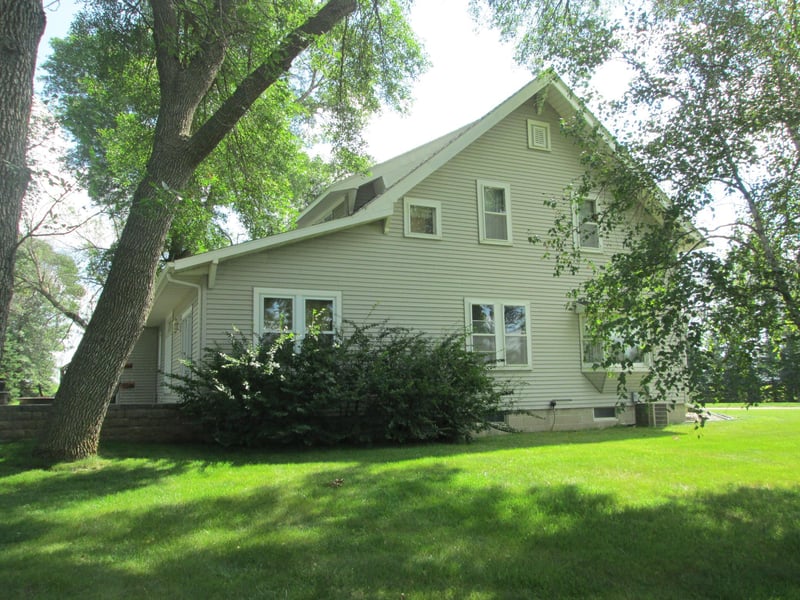 52756 170th Ave, West Concord, MN 55985
