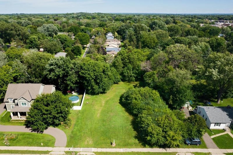 1836 Hamline Ave N, Roseville, MN 55113