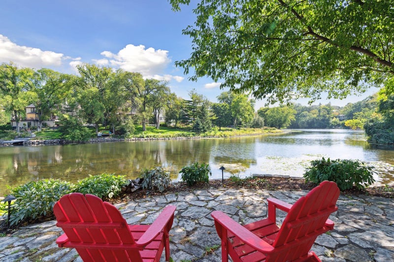 4905 E Sunnyslope Rd, Edina, MN 55424