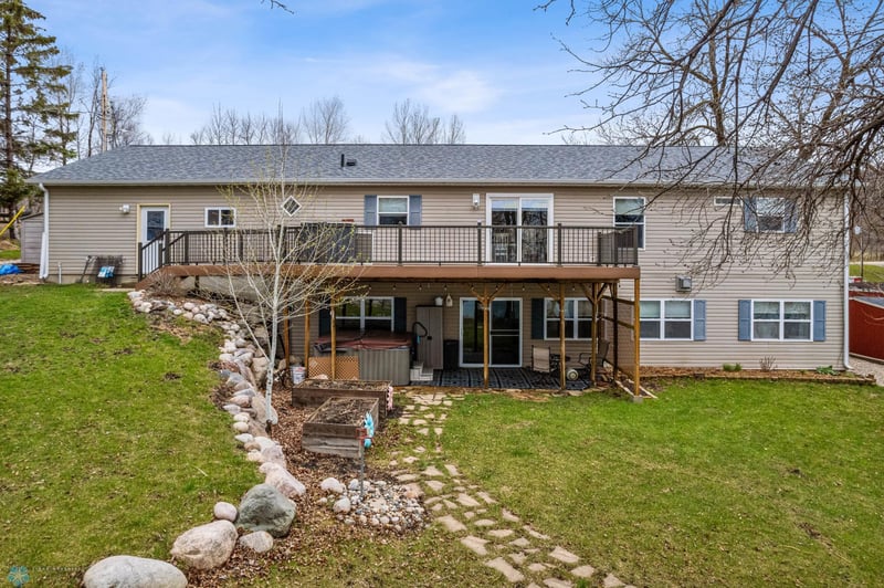 15736 Blackhawk Rd, Lake Park, MN 56554