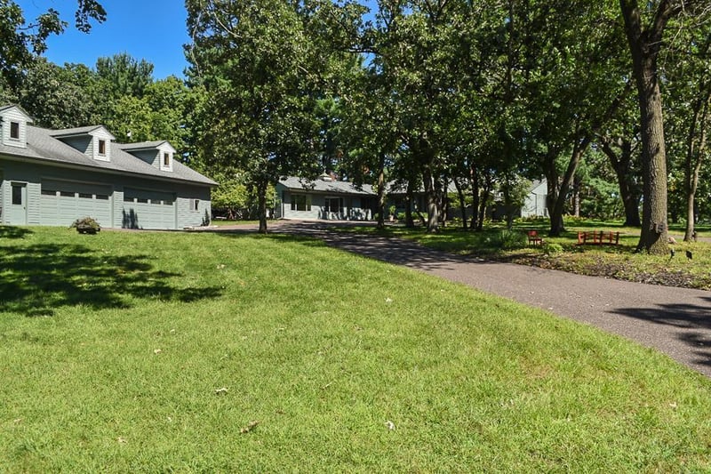 5 Point Rd, Bayport, MN 55003