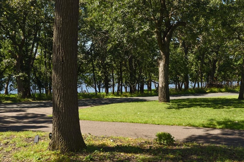 5 Point Rd, Bayport, MN 55003