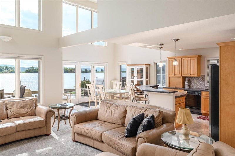 280 N Marina Dr, Brownsville, MN 55919