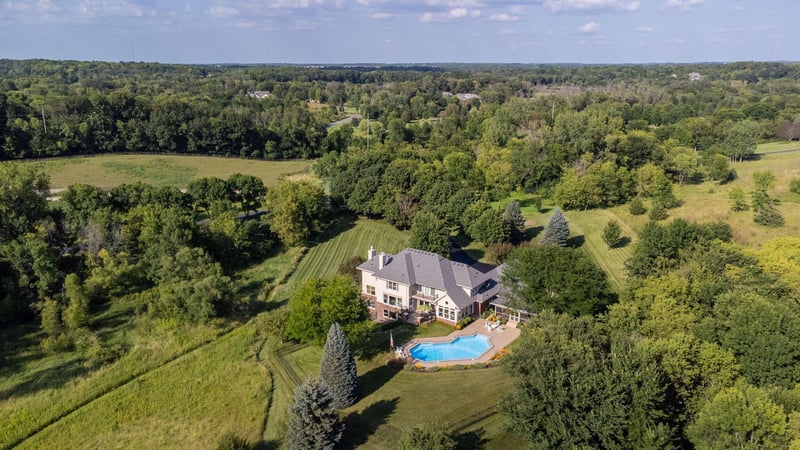 2335 Hollybush Rd, Hamel, MN 55340