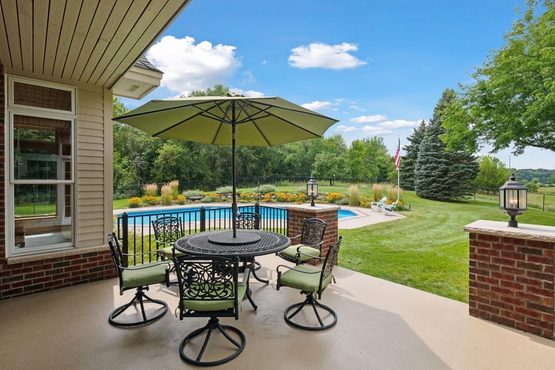 2335 Hollybush Rd, Hamel, MN 55340