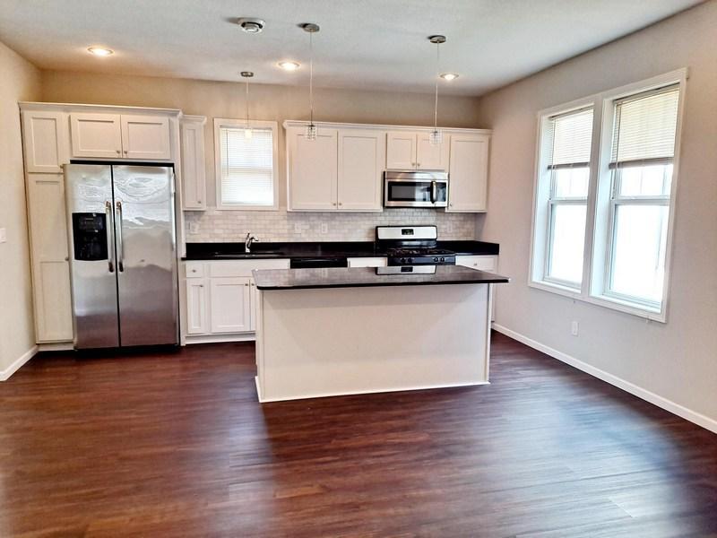 600 W 32nd St, Minneapolis, MN 55408