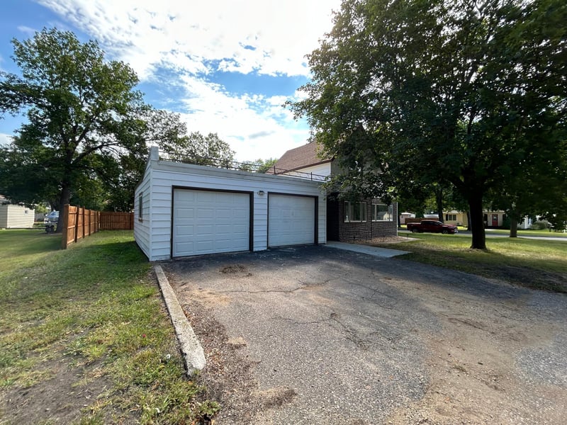 349 W Rooney Ave, Appleton, MN 56208