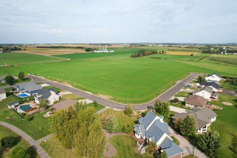 206 Highlands Blvd NE, Melrose, MN 56352