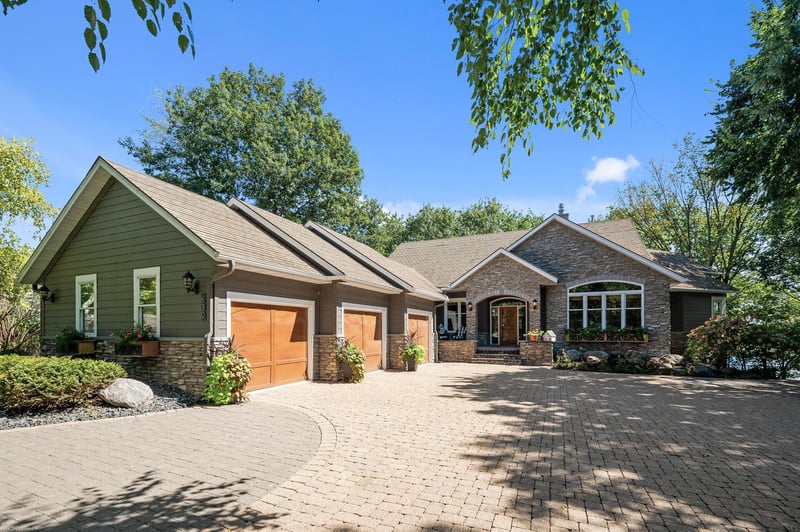 630 Bluebill Cir, Shakopee, MN 55379