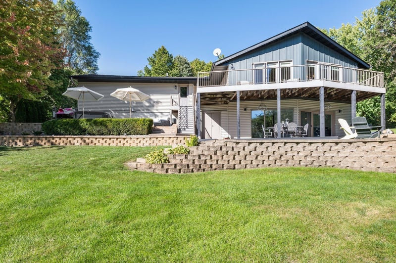 3260 Williams Ln, Mound, MN 55364