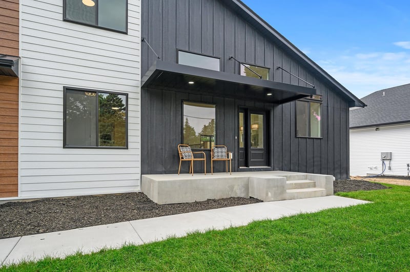 680 Inca Ln, New Brighton, MN 55112