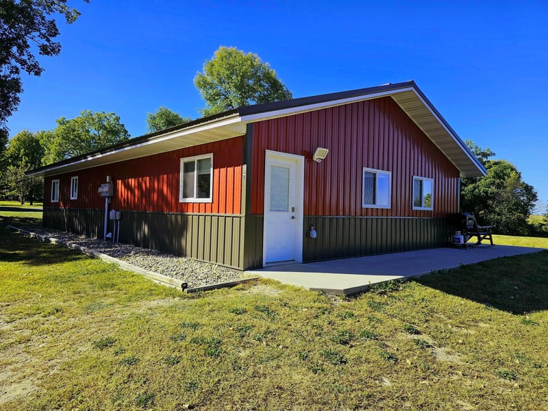 740 W 1st St, Richville, MN 56576