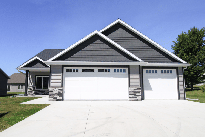 858 Bucknell Ln SE, Stewartville, MN 55976