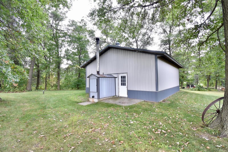 16574 450th St, Bowlus, MN 56314