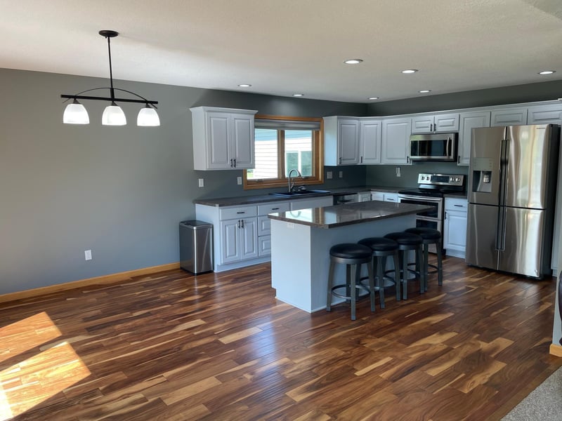 516 1st Ave SE, Grand Meadow, MN 55936