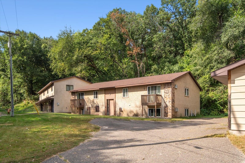 255 Wentworth Ave, South Saint Paul, MN 55075