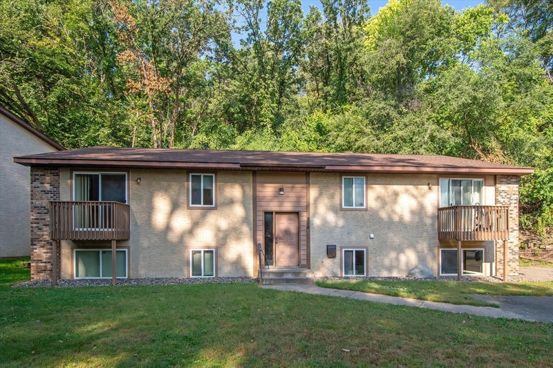 255 Wentworth Ave, South Saint Paul, MN 55075