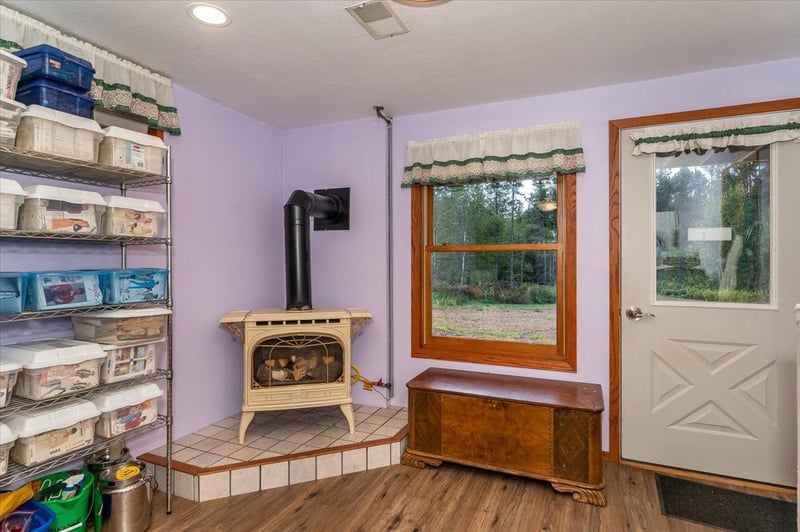 10620 E Weyerhauser Rd, Lake Nebagamon, WI 54849