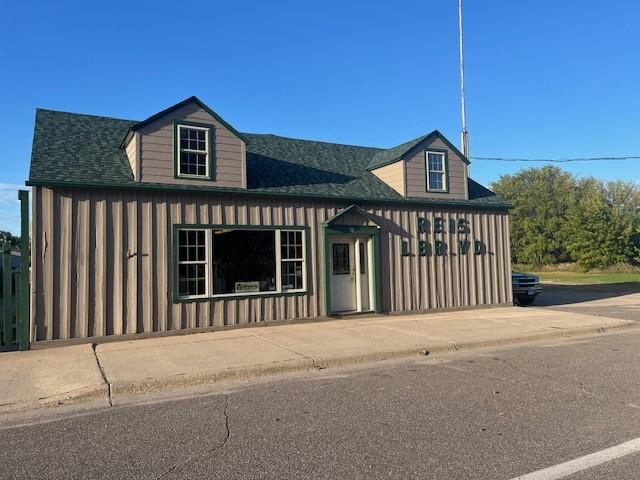 52 Main St, Bowlus, MN 56314