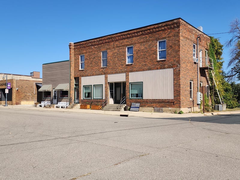 128 Main St S, Grand Meadow, MN 55936