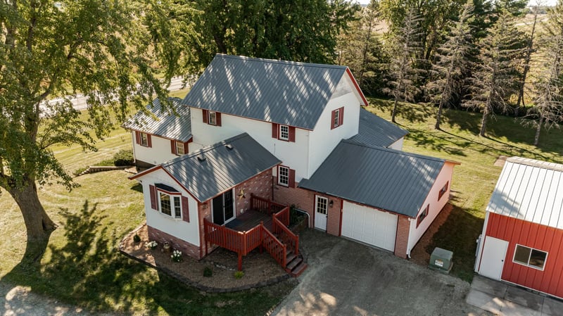 16880 585th St, West Concord, MN 55985