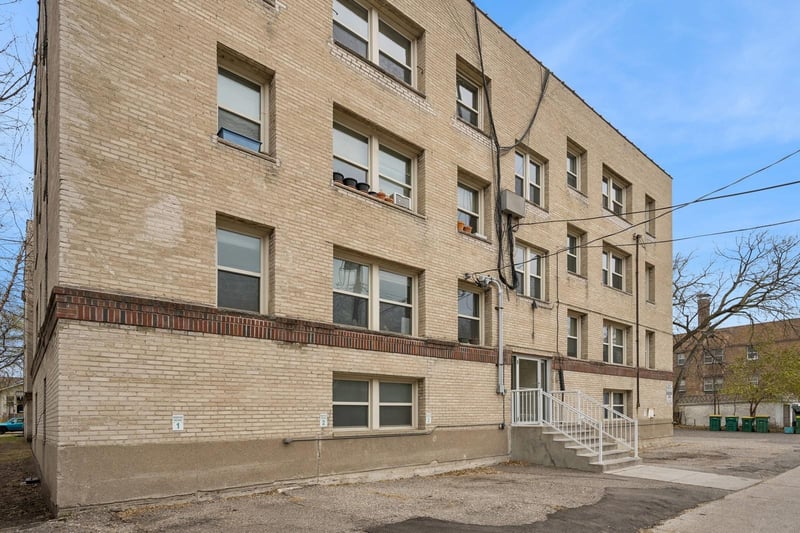 3240 Fremont Ave S, Minneapolis, MN 55408