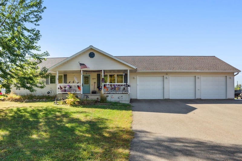 9274 9th Ave, New Auburn, MN 55366