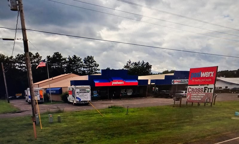 16800 Us Highway 10 NW, Elk River, MN 55330