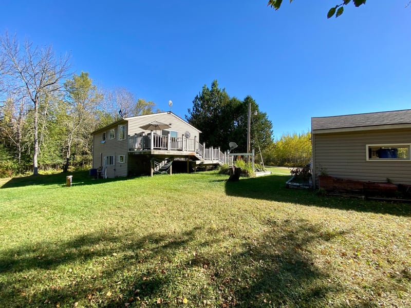 9943 E Lind Rd, Angora, MN 55703