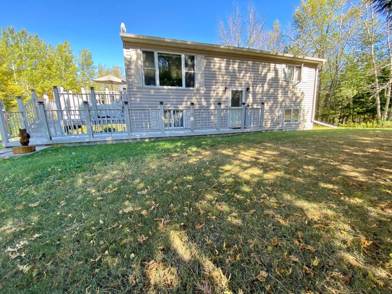 9943 E Lind Rd, Angora, MN 55703