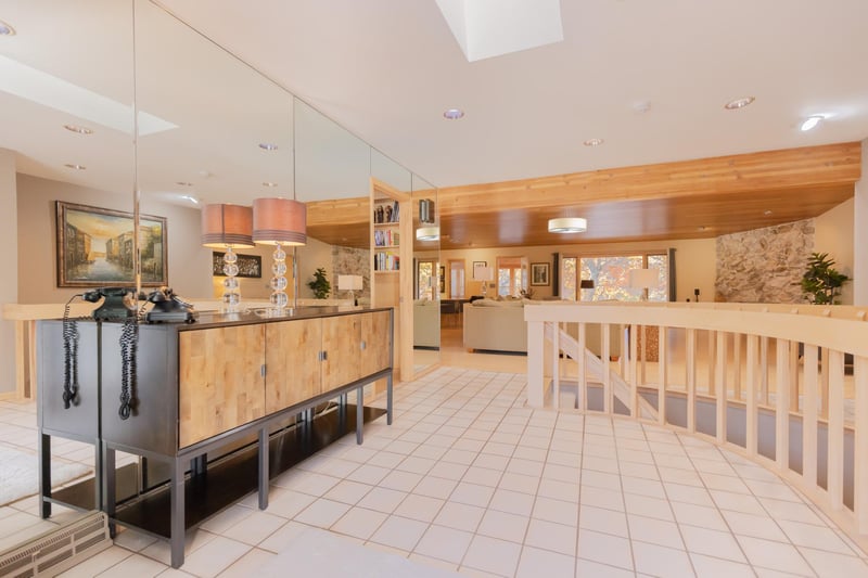3115 Brookshire Ln, New Brighton, MN 55112
