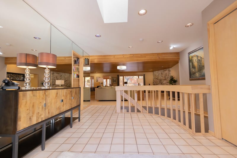 3115 Brookshire Ln, New Brighton, MN 55112