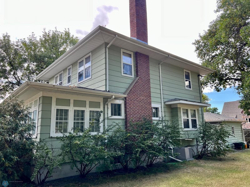 301 4th St NE, Barnesville, MN 56514