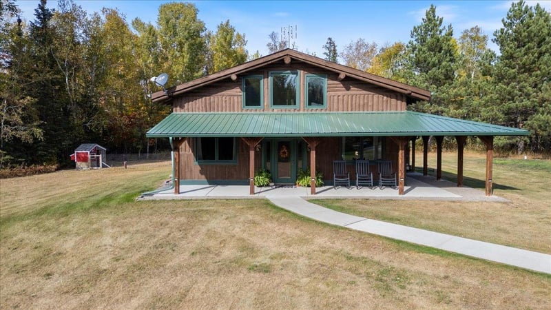 10163 E Gustafson Rd, Angora, MN 55703