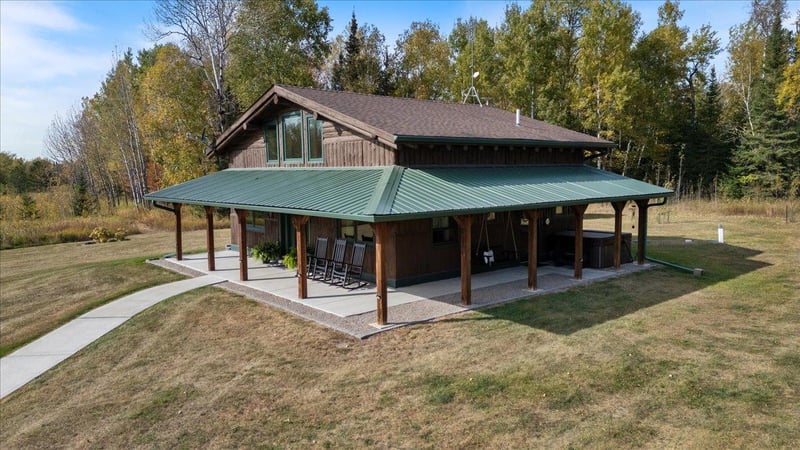 10163 E Gustafson Rd, Angora, MN 55703