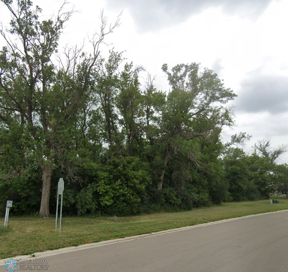 505 Leonard St, Hawley, MN 56549