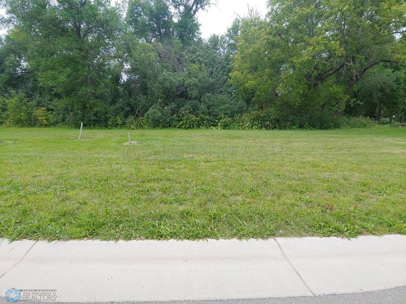 505 Leonard St, Hawley, MN 56549