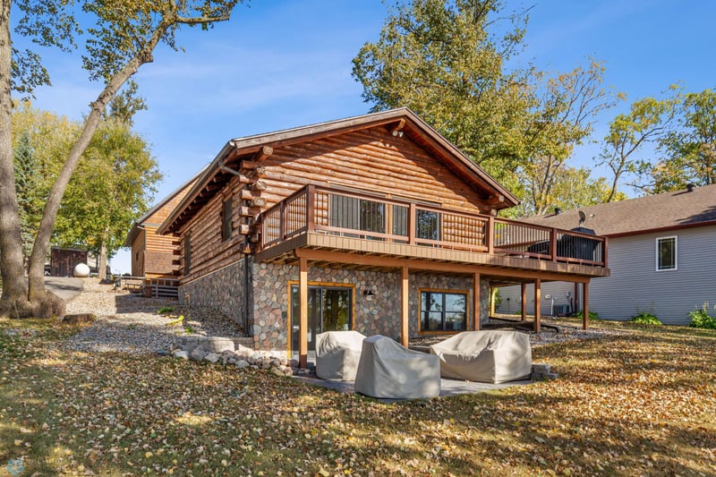 15776 Blackhawk Rd, Lake Park, MN 56554