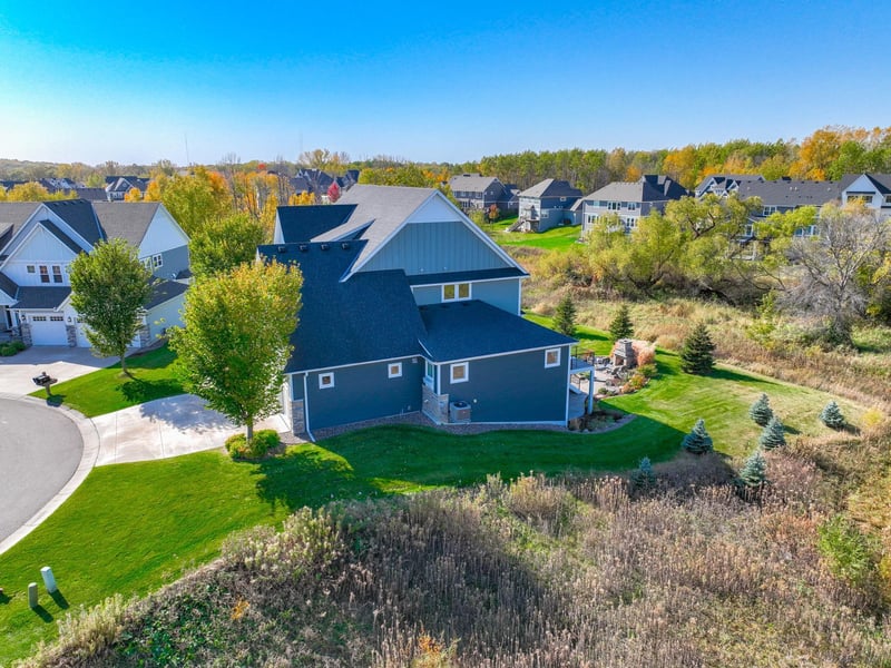 80 Rapp Farm Ln, North Oaks, MN 55127