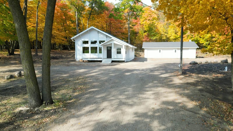 21789 340th St, Erhard, MN 56534