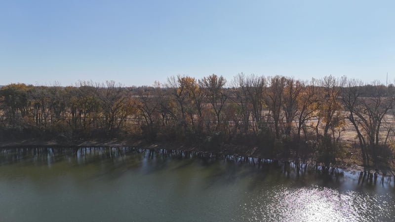 4 Cottonwood Lake Blvd, Windom, MN 56101