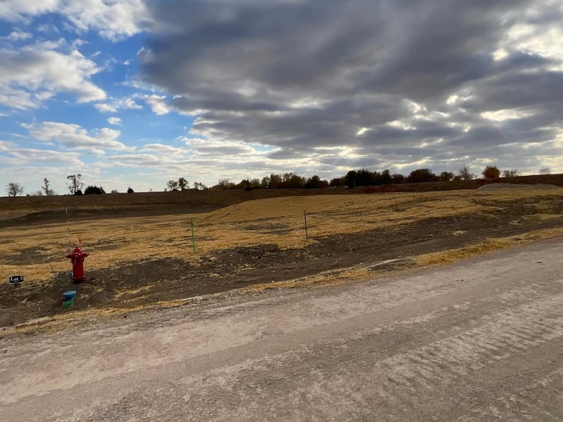 11 Cottonwood Lake Blvd, Windom, MN 56101