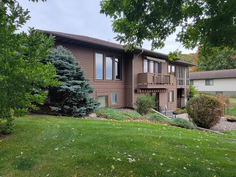 525 Eiken Dr, Rushford, MN 55971