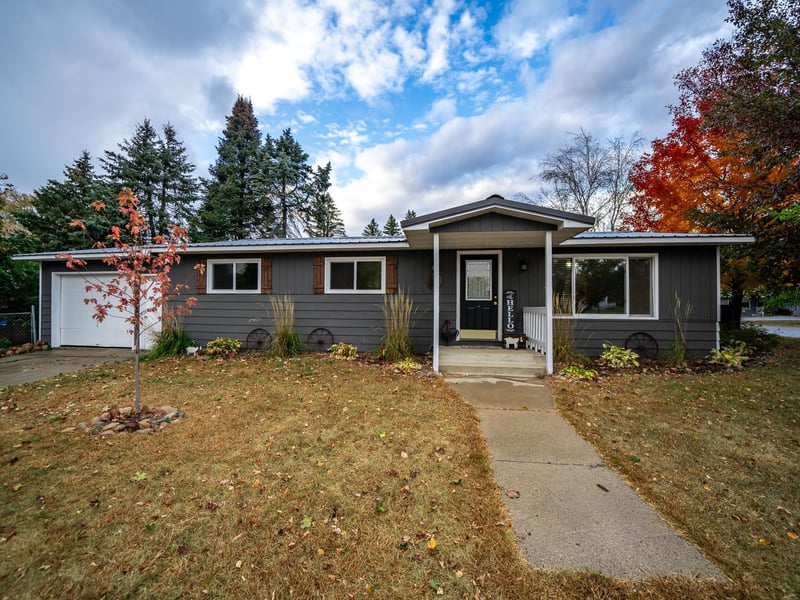 33 3rd St, Swanville, MN 56382