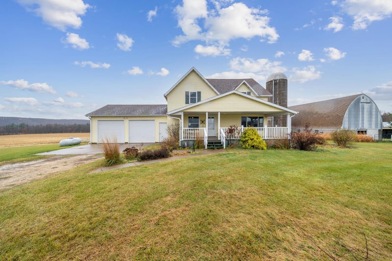 N2481 220th St, Elmwood, WI 54740