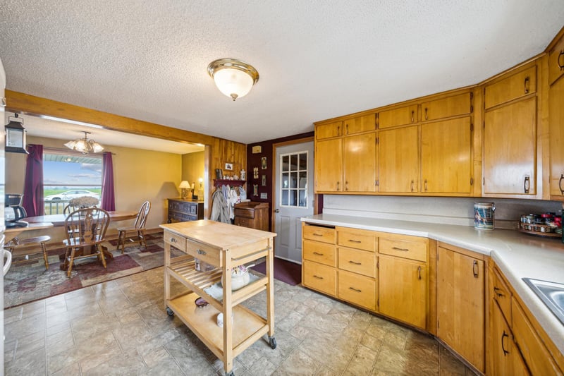 N2481 220th St, Elmwood, WI 54740